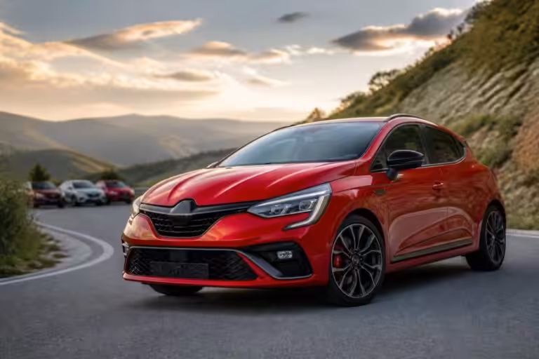 découvrez tout sur la rs trophy clio : prix, performances dynamiques et meilleures occasions à saisir pour les passionnés de conduite sportive.